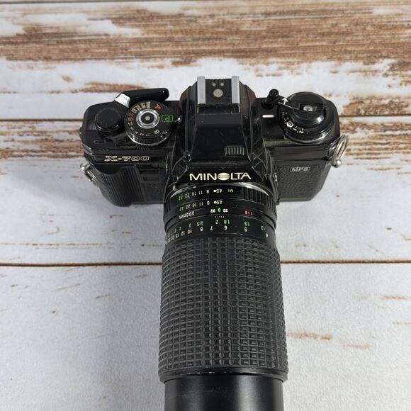 Minolta X-700 35mm Film Camera + Five Star 75–200mm Zoom Lens – Tested - Picture 2 of 6